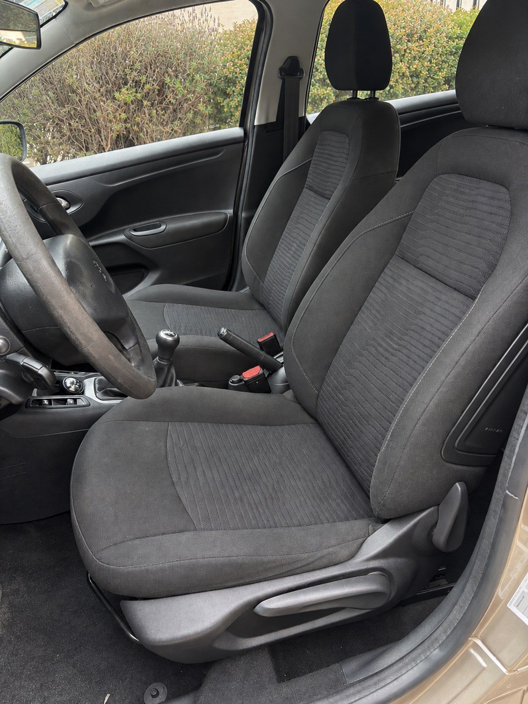 PEUGEOT 301 ACTIVE HDI 1.6 2016 - foto 7