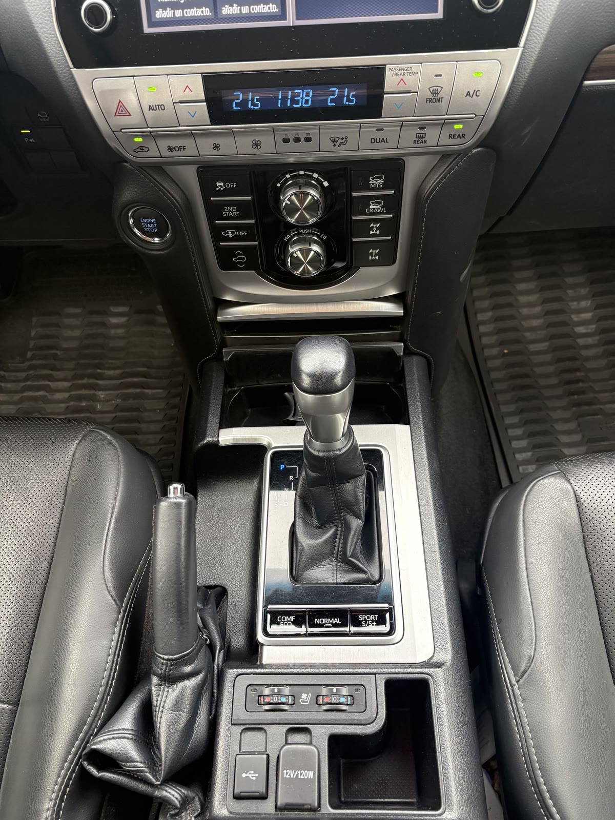 TOYOTA Land Cruiser Prado VXL 4.0 V6 Facelift 2023 - foto 12
